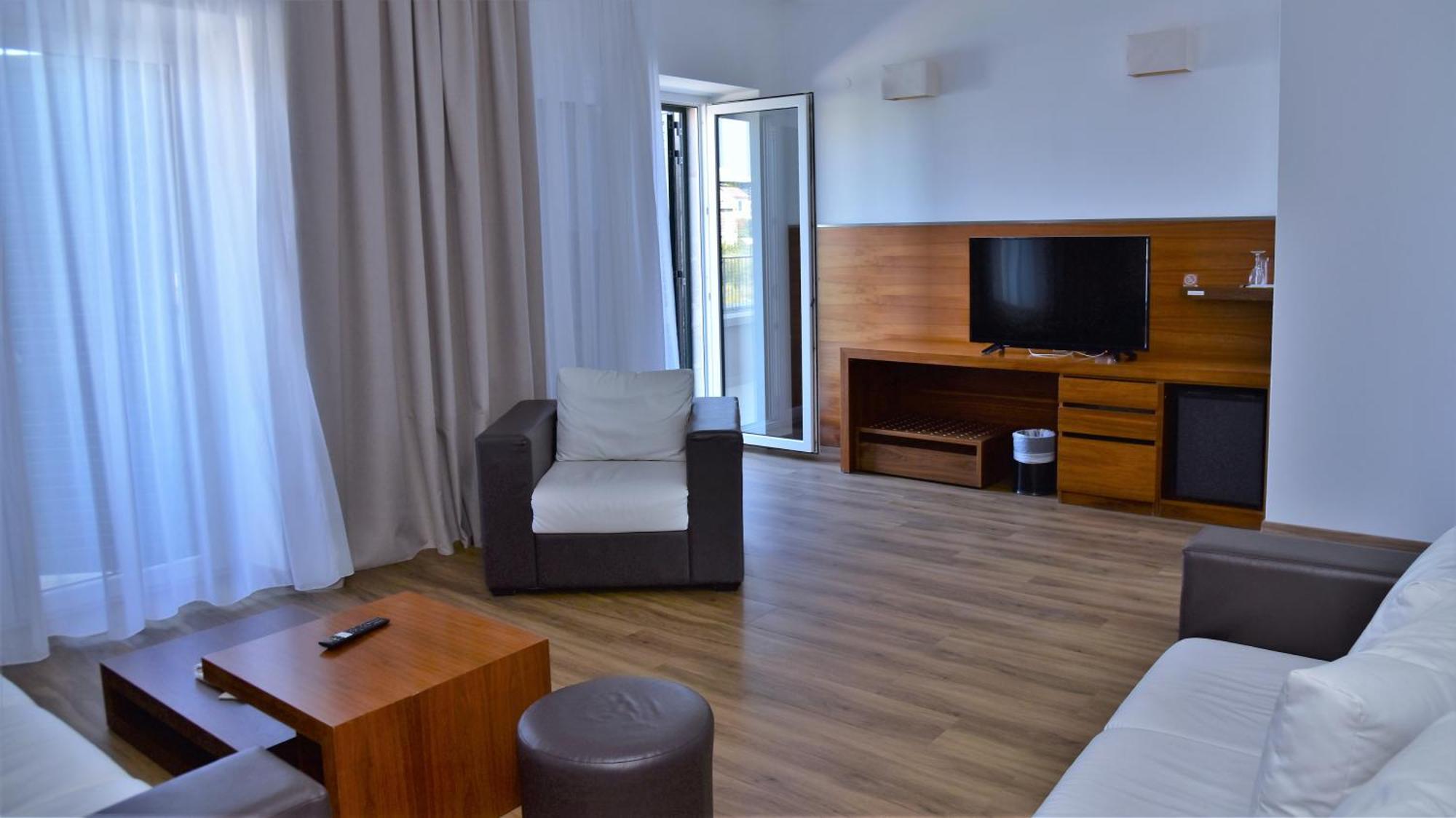 Hotel Lipa Postira Ngoại thất bức ảnh