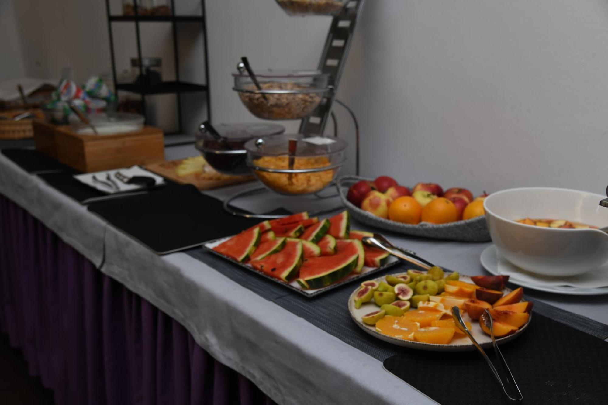 Hotel Lipa Postira Ngoại thất bức ảnh