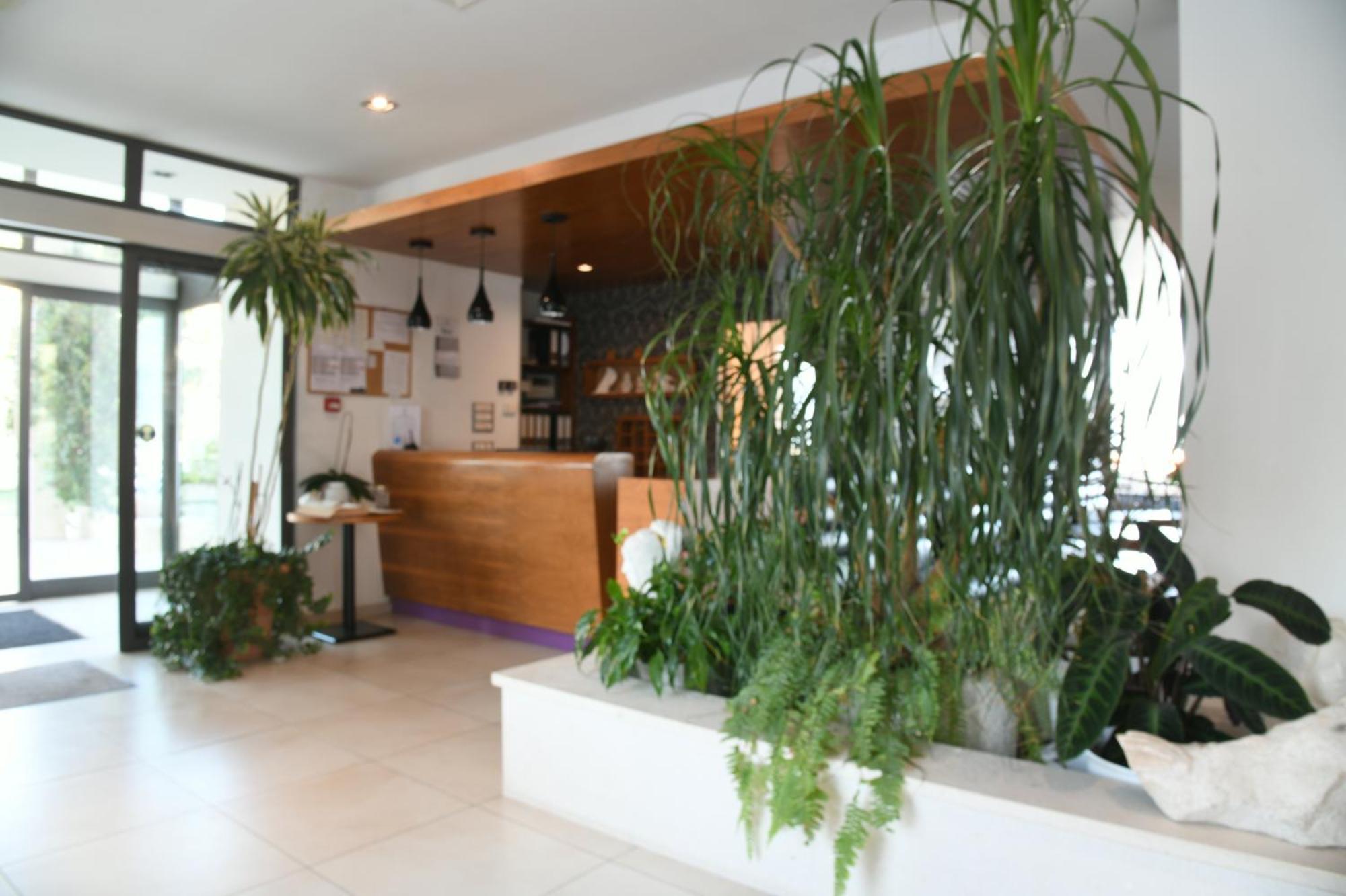 Hotel Lipa Postira Ngoại thất bức ảnh