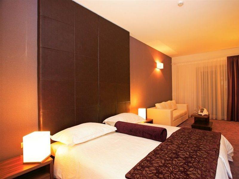 Hotel Lipa Postira Ngoại thất bức ảnh